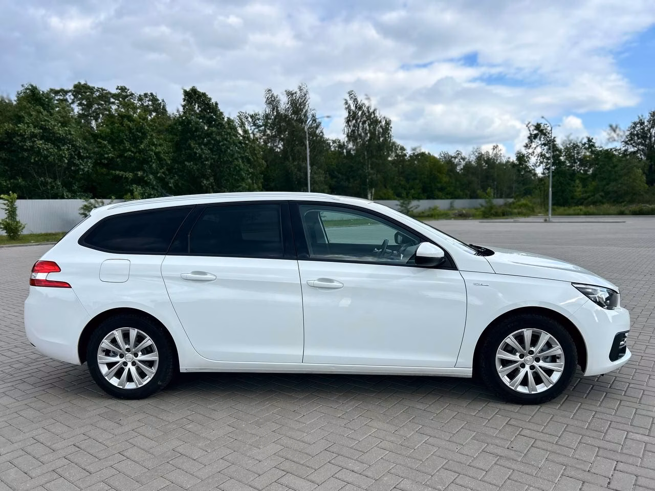 Peugeot 308 фото 4