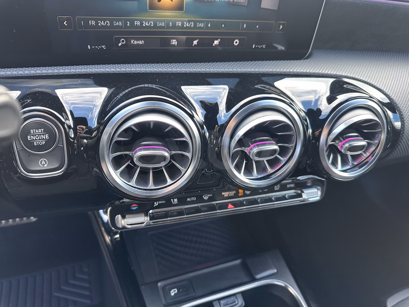 Mercedes-Benz CLA фото 16