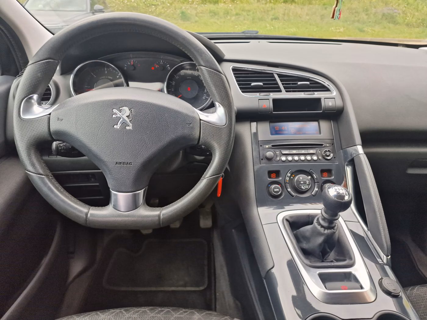 Peugeot 3008 фото 10