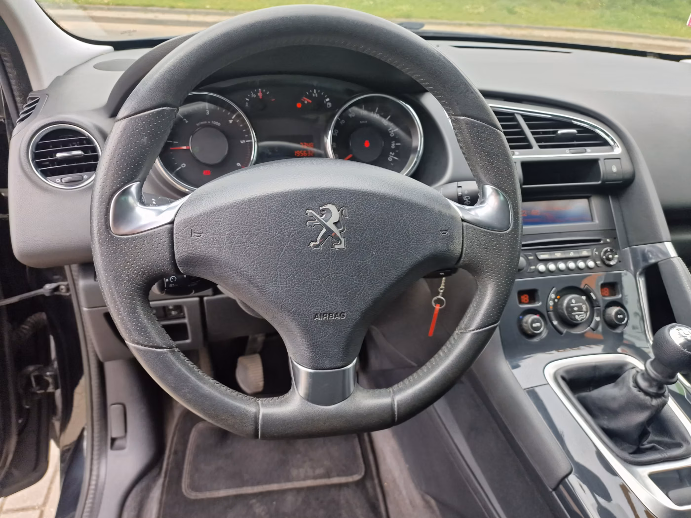 Peugeot 3008 фото 11