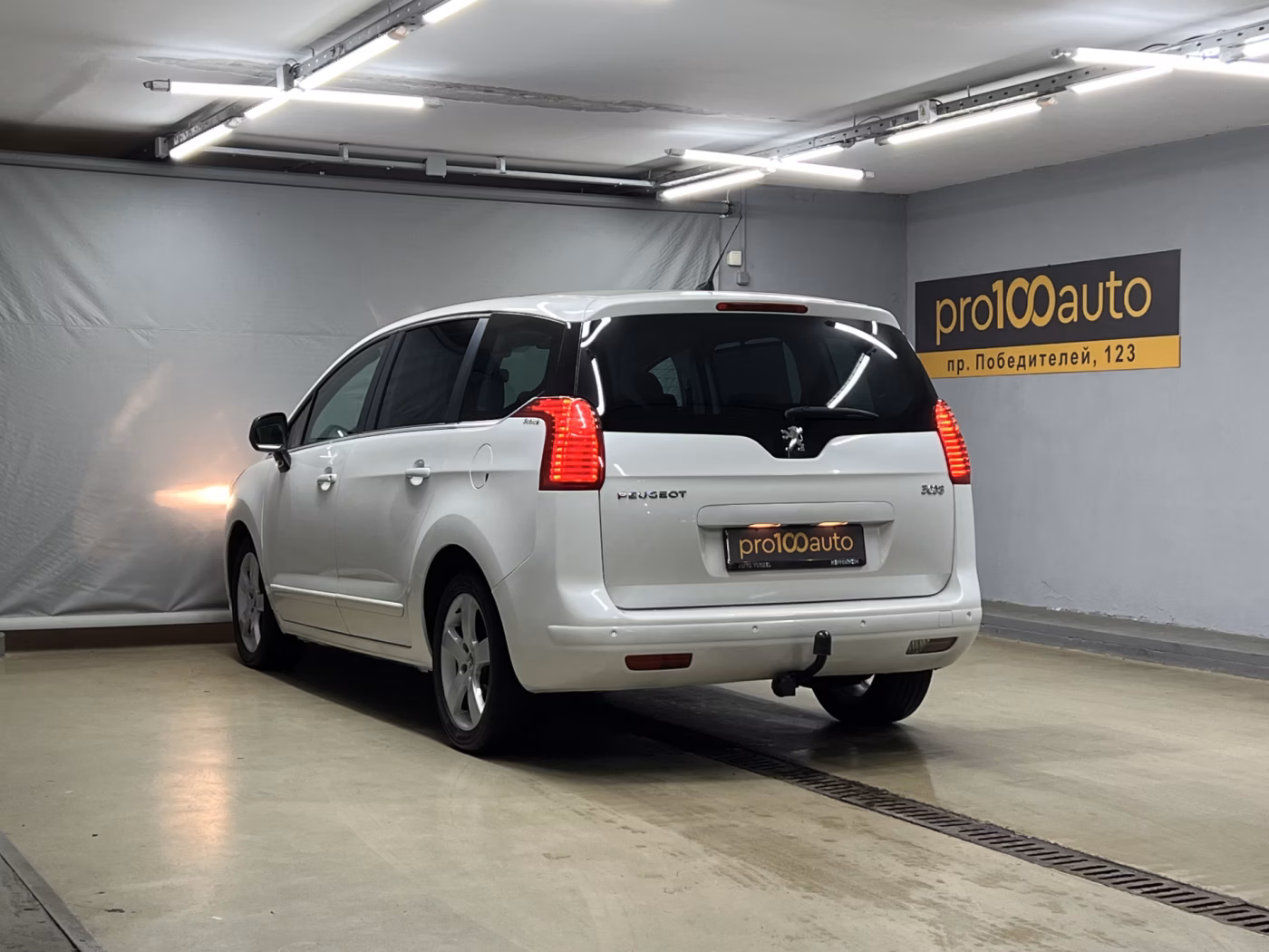 Peugeot 5008 фото 6