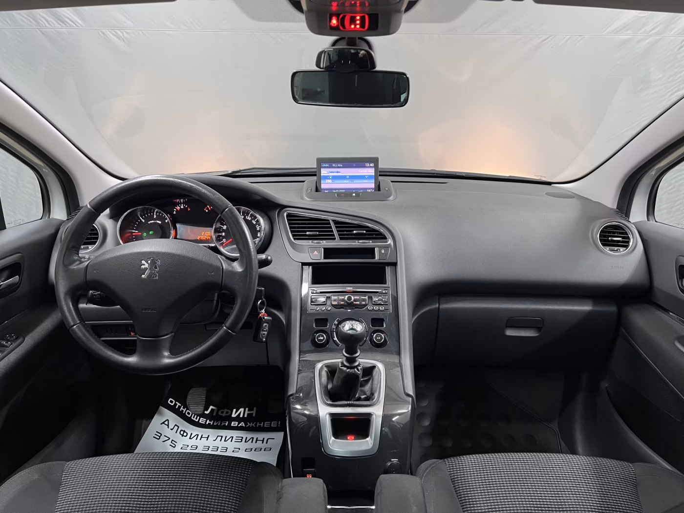 Peugeot 5008 фото 15