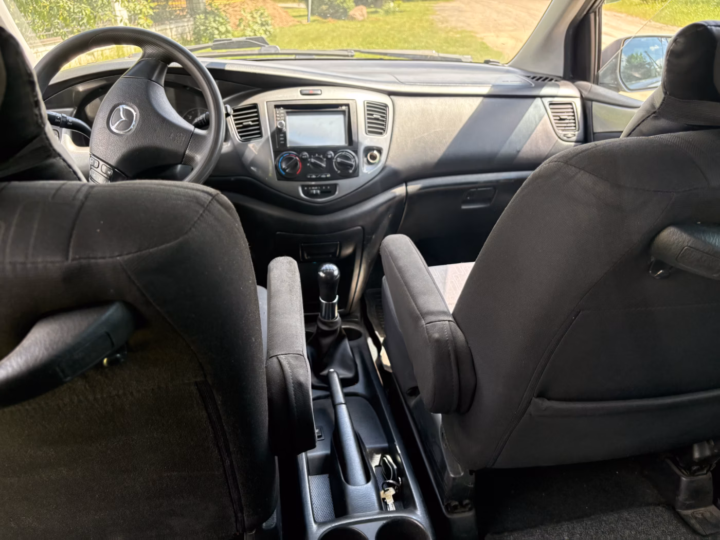 Mazda MPV фото 12