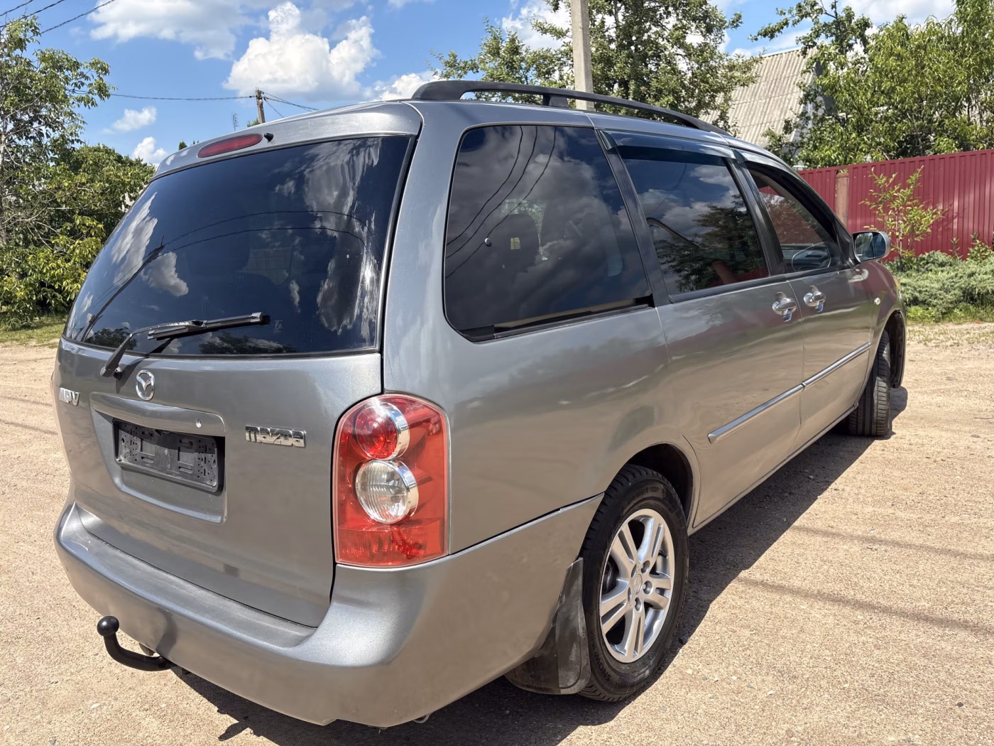 Mazda MPV фото 3