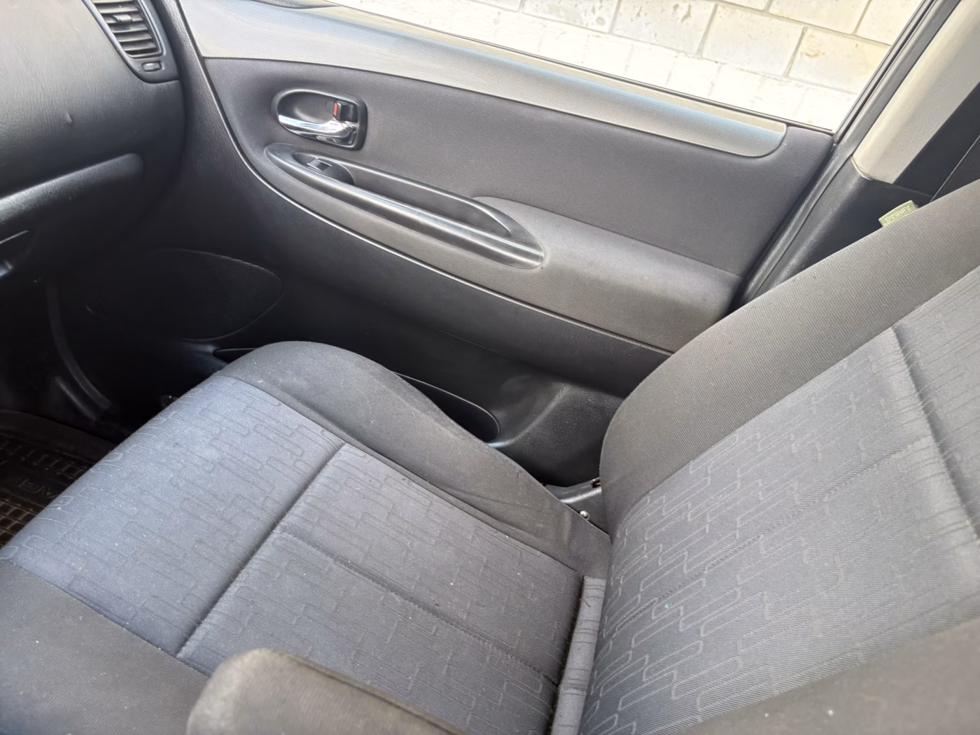 Mazda MPV фото 10