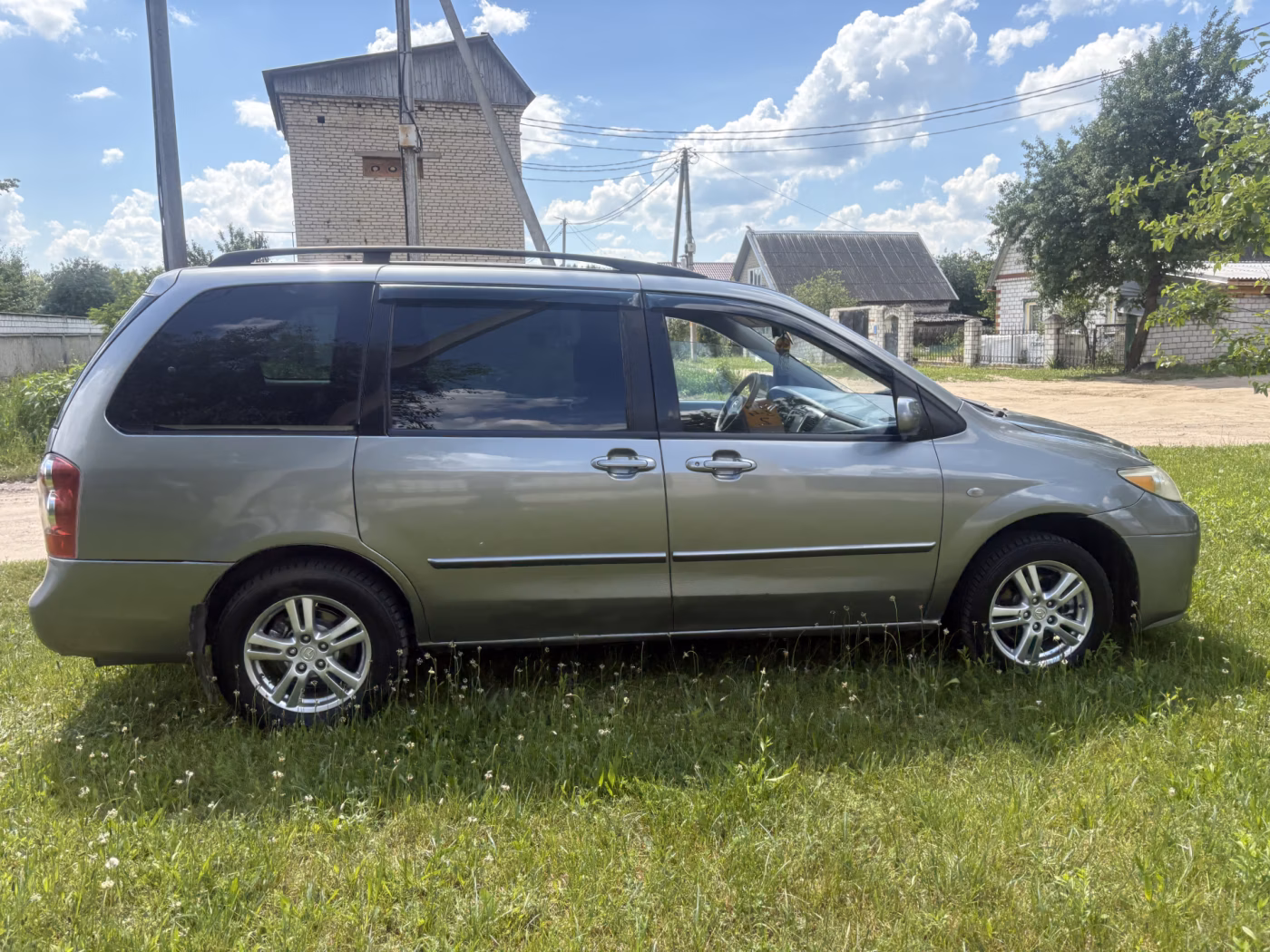 Mazda MPV фото 23