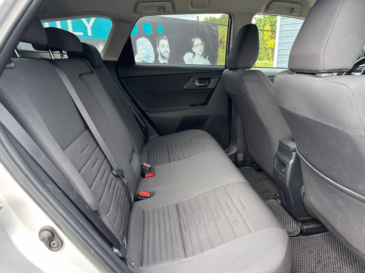 Toyota Auris фото 16
