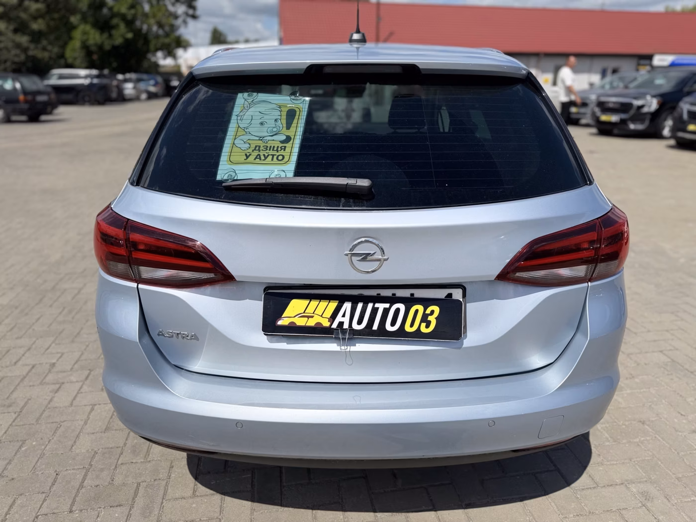 Opel Astra фото 7