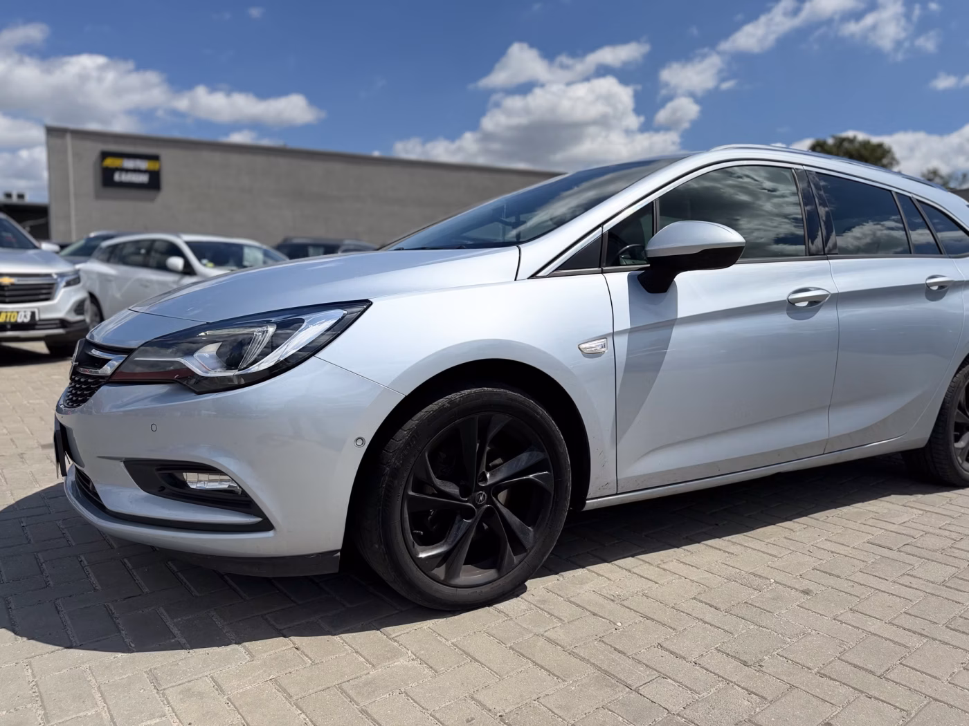 Opel Astra фото 9
