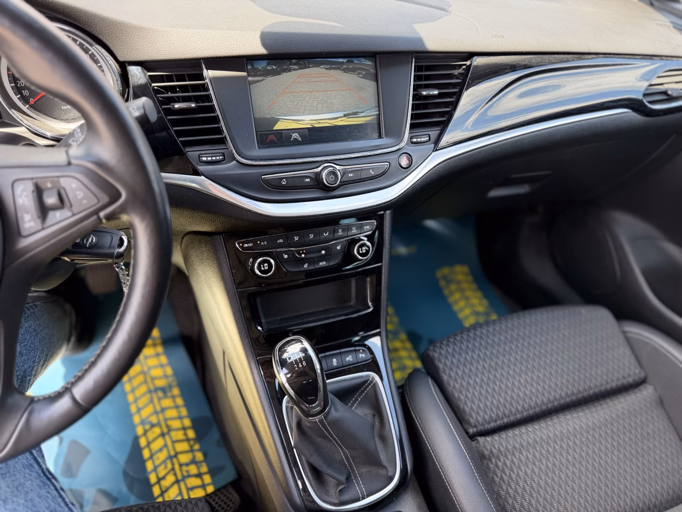 Opel Astra фото 16