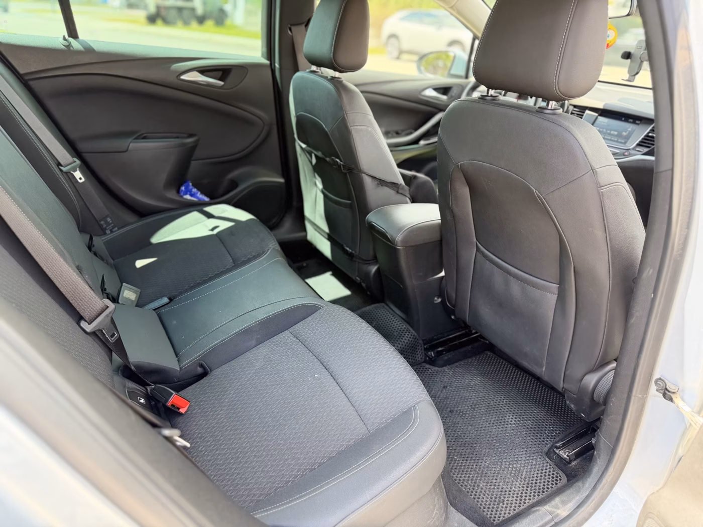 Opel Astra фото 20