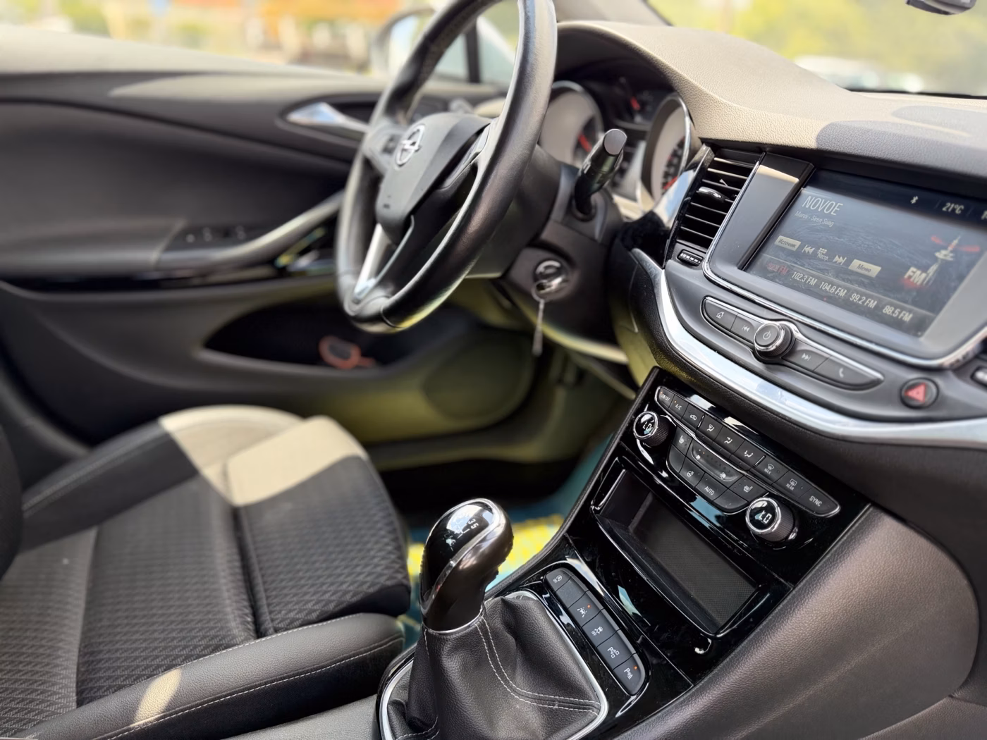 Opel Astra фото 24