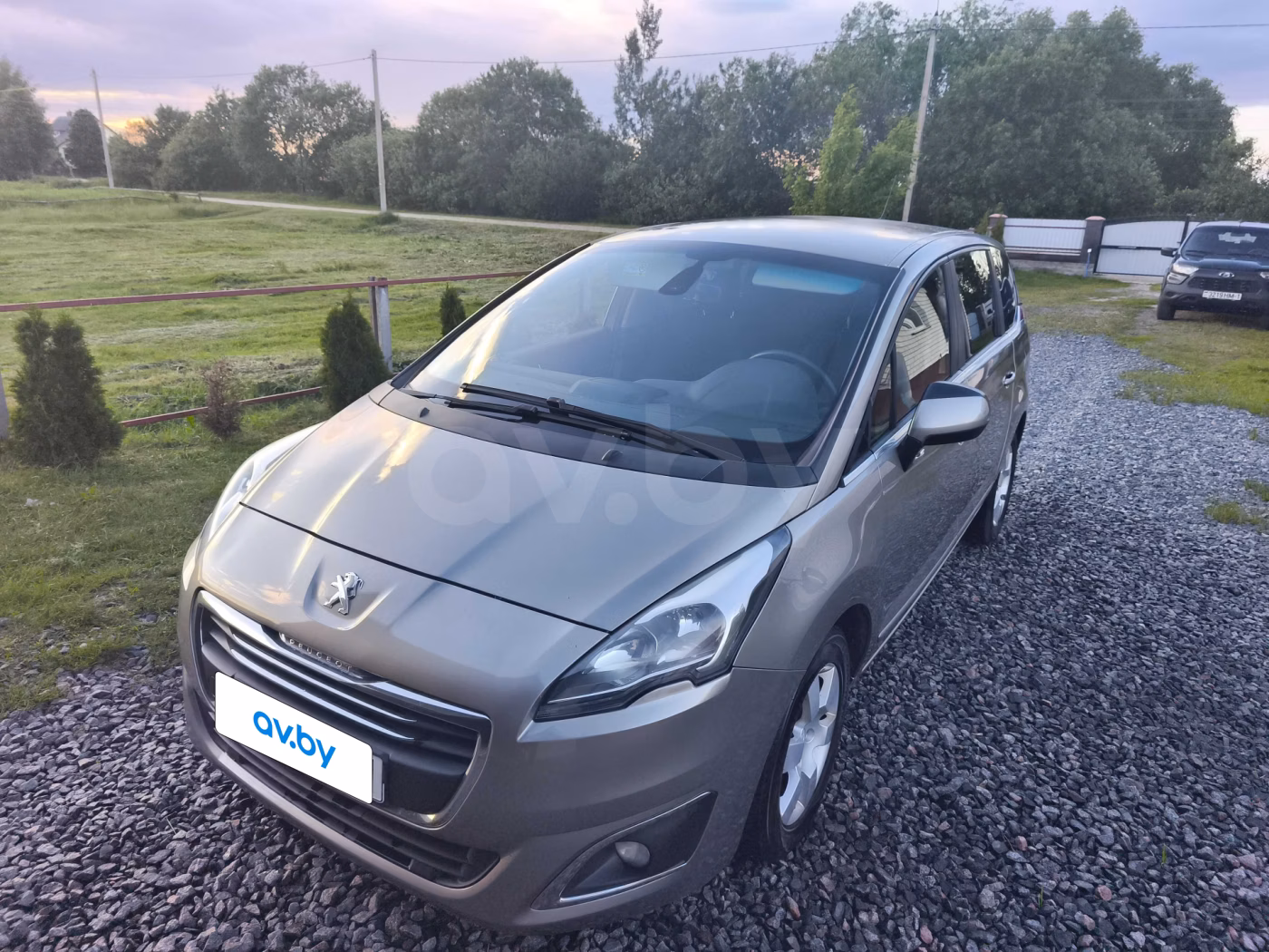Peugeot 5008