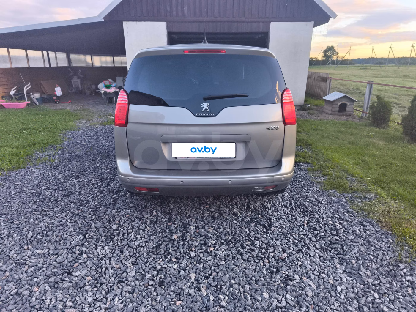 Peugeot 5008 фото 3