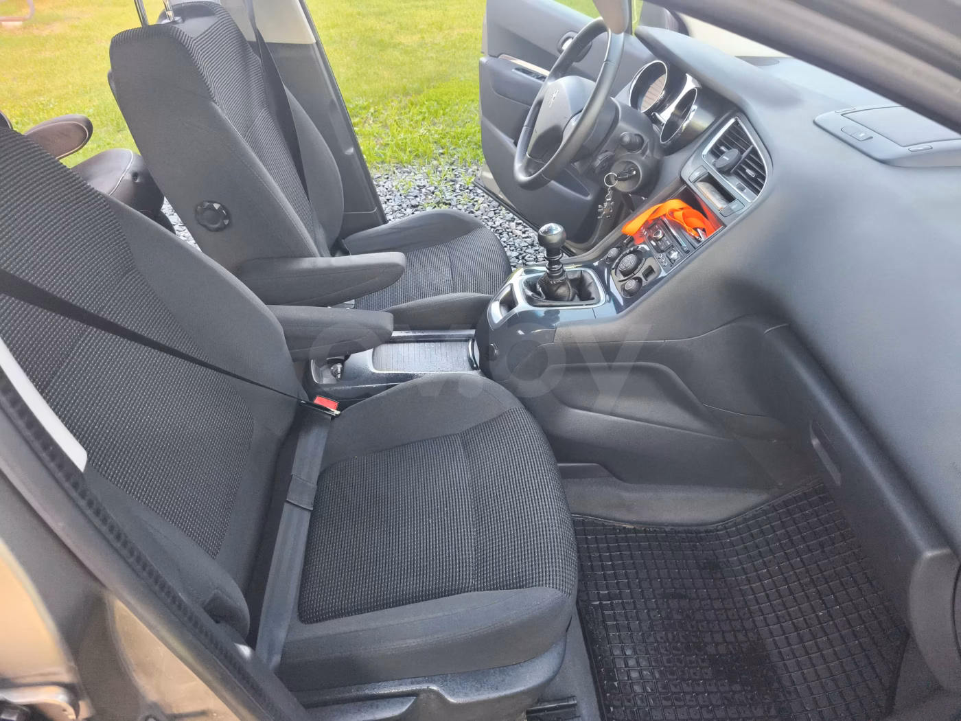 Peugeot 5008 фото 16