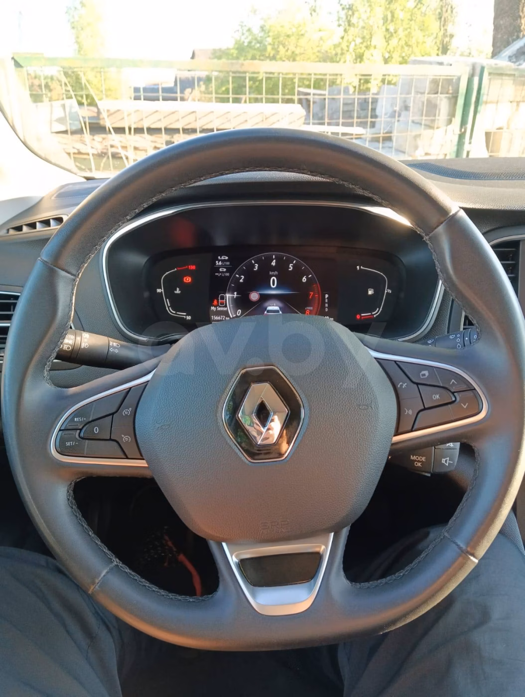Renault Megane фото 2