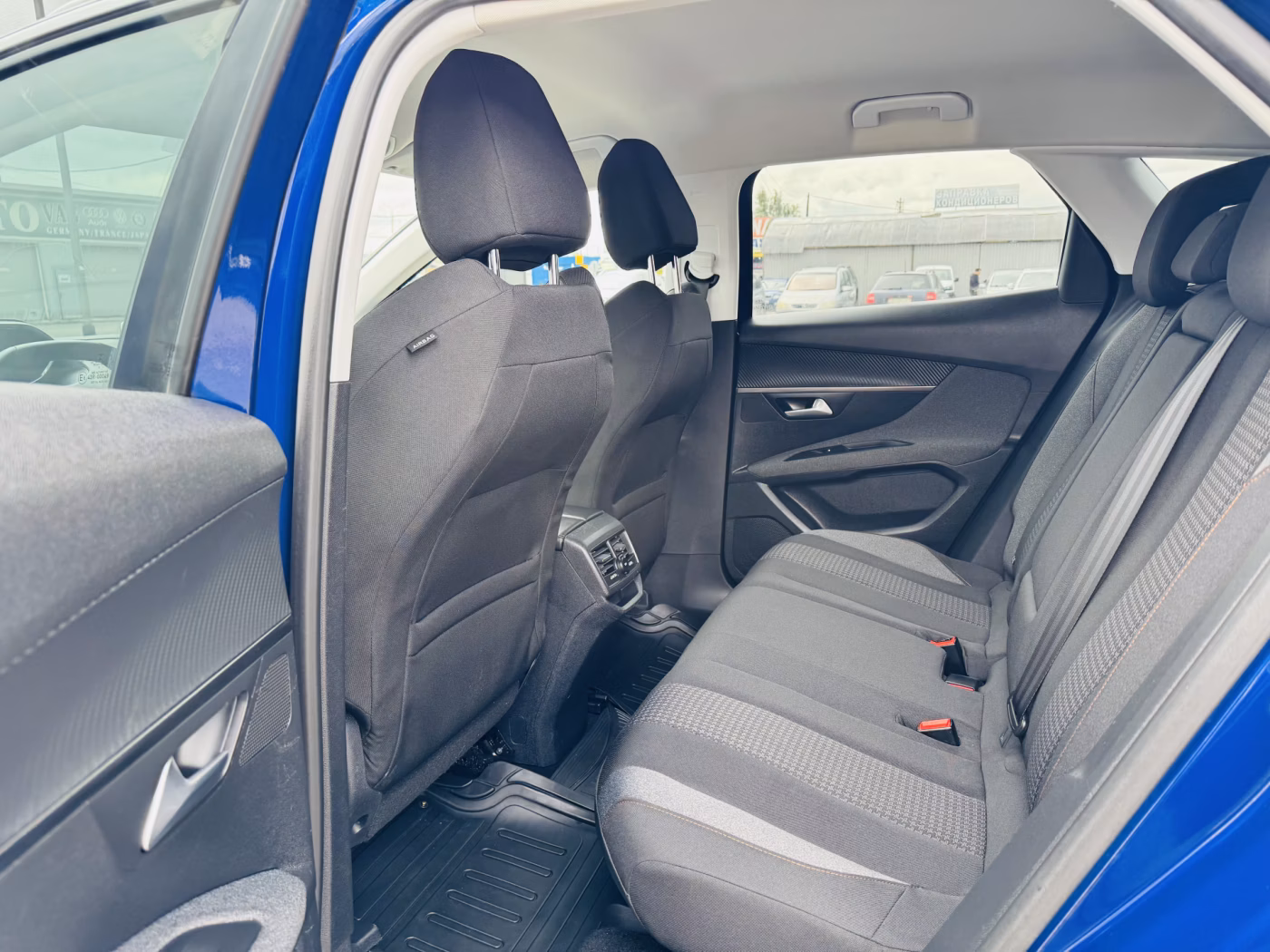 Peugeot 3008 фото 6