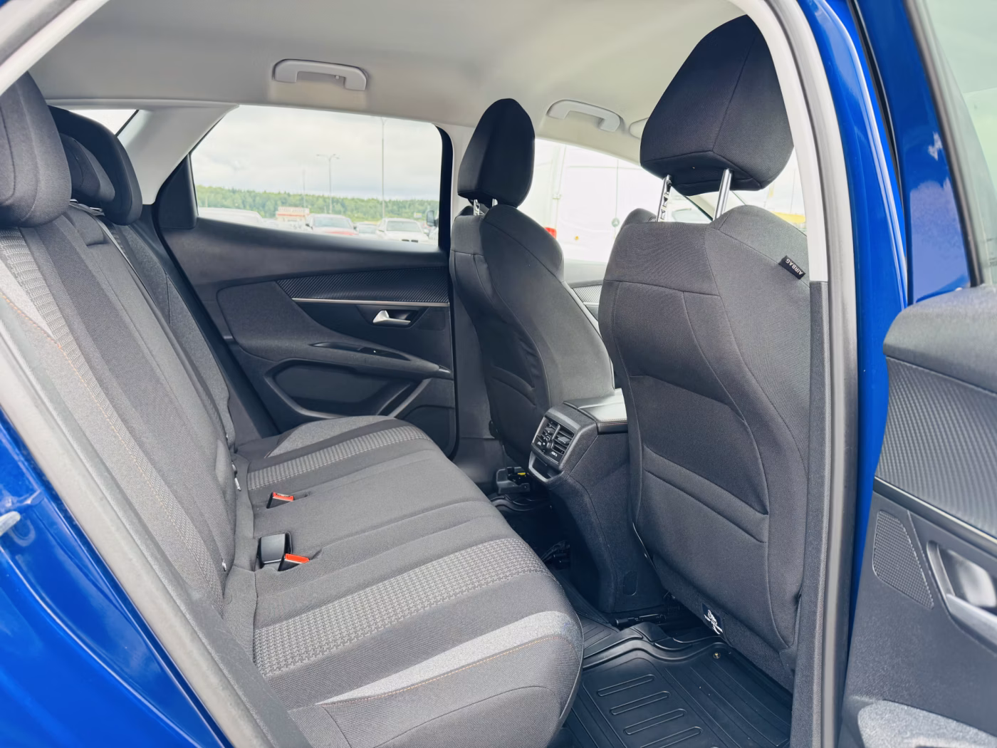 Peugeot 3008 фото 7
