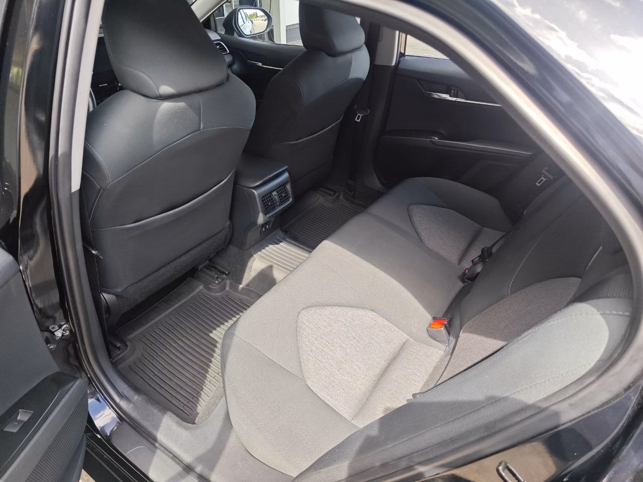 Toyota Camry фото 11