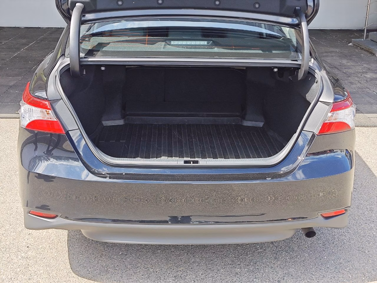 Toyota Camry фото 17