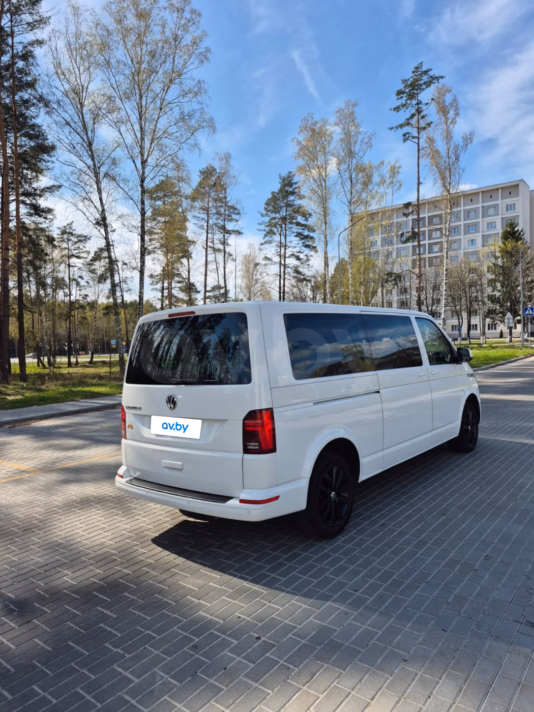 Volkswagen Caravelle фото 6