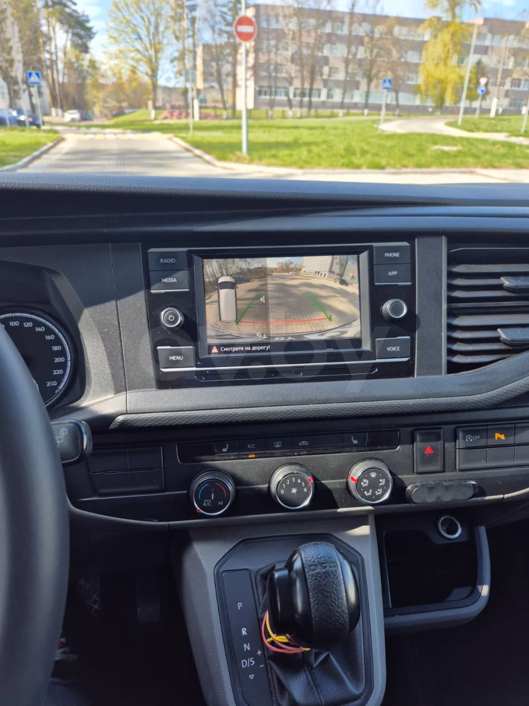 Volkswagen Caravelle фото 16