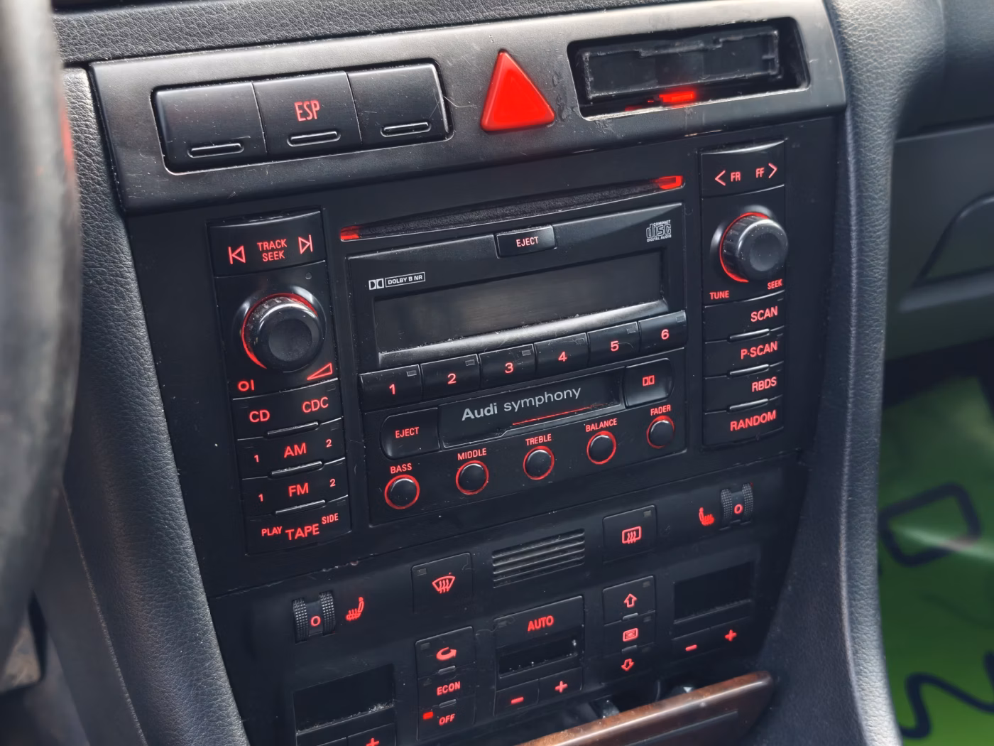 Audi A6 фото 17