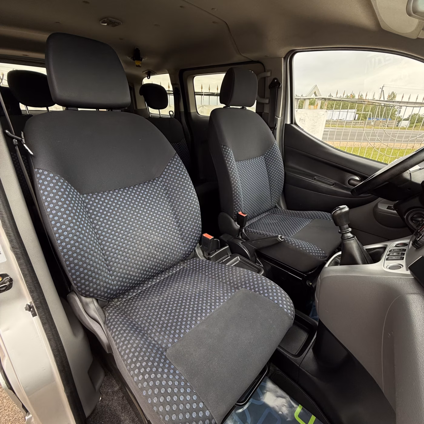Nissan NV200 фото 11