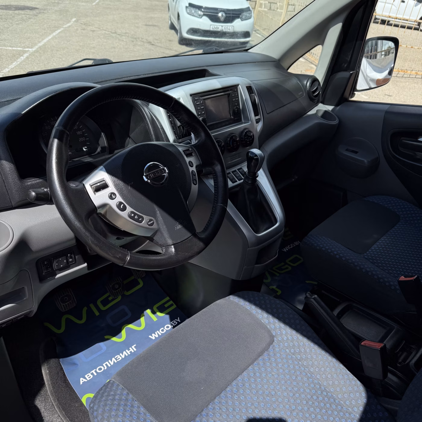 Nissan NV200 фото 7