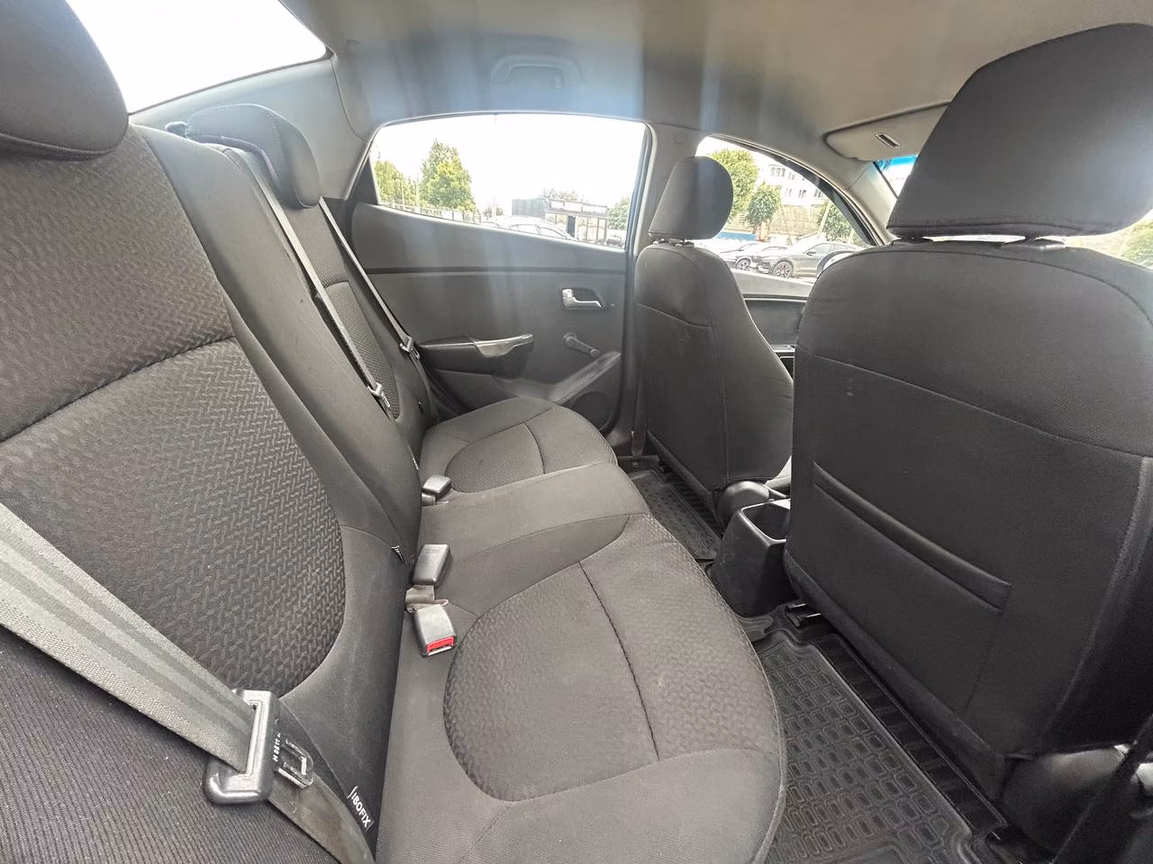 Kia Rio фото 8