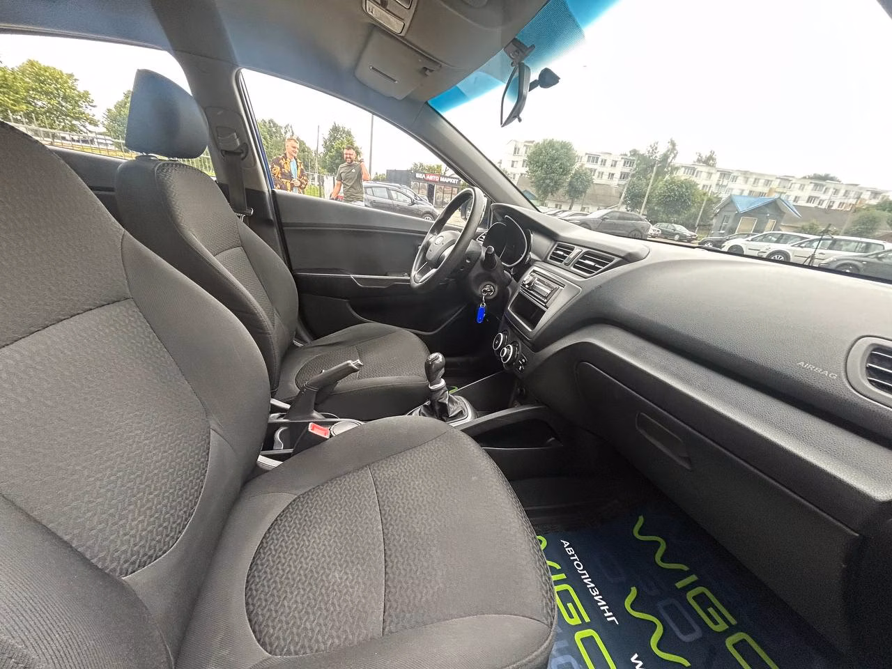 Kia Rio фото 9