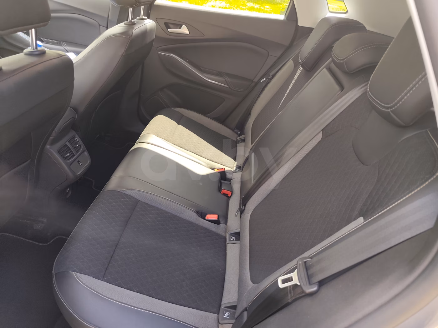 Opel Grandland X фото 18