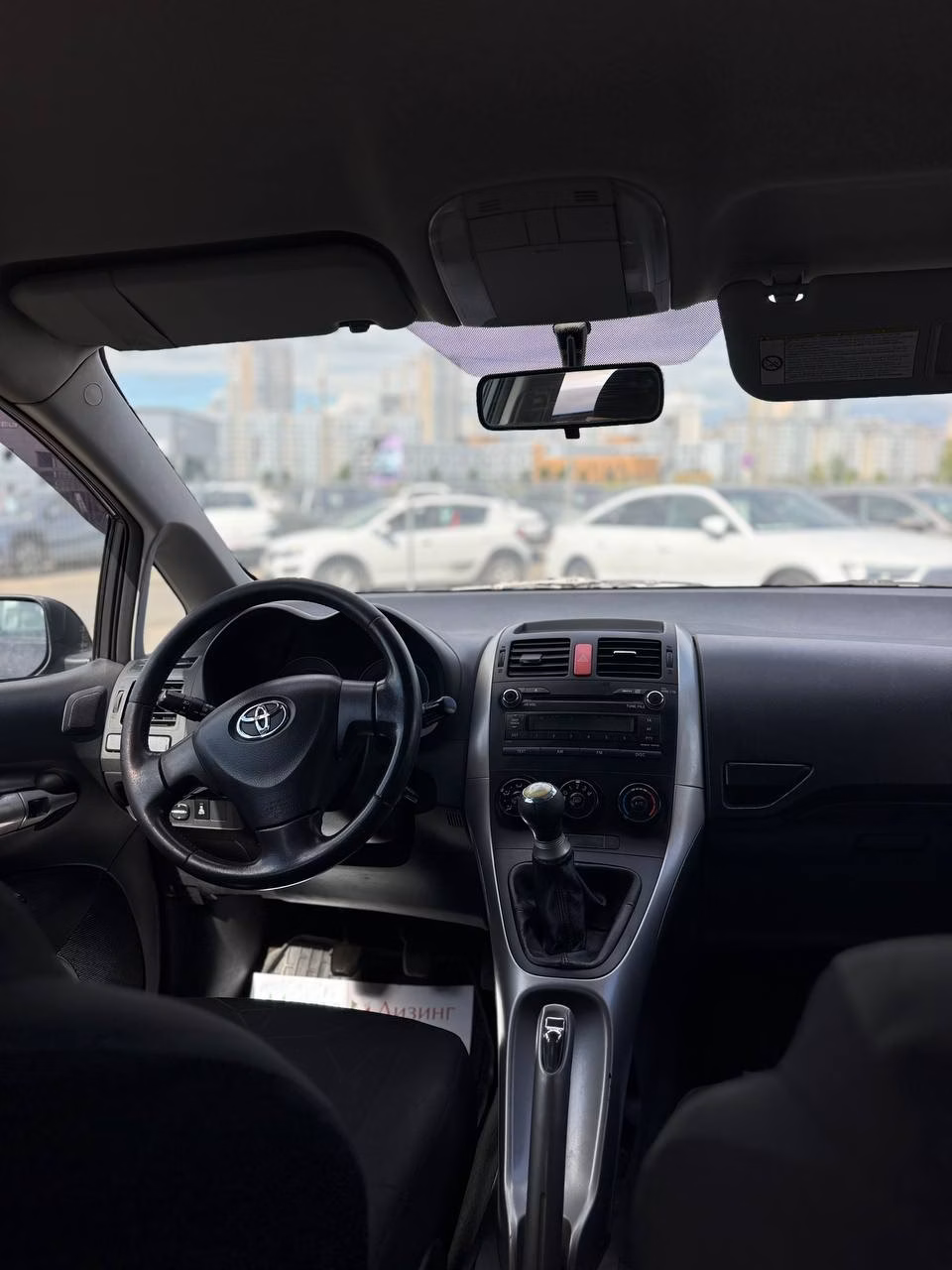 Toyota Auris фото 14