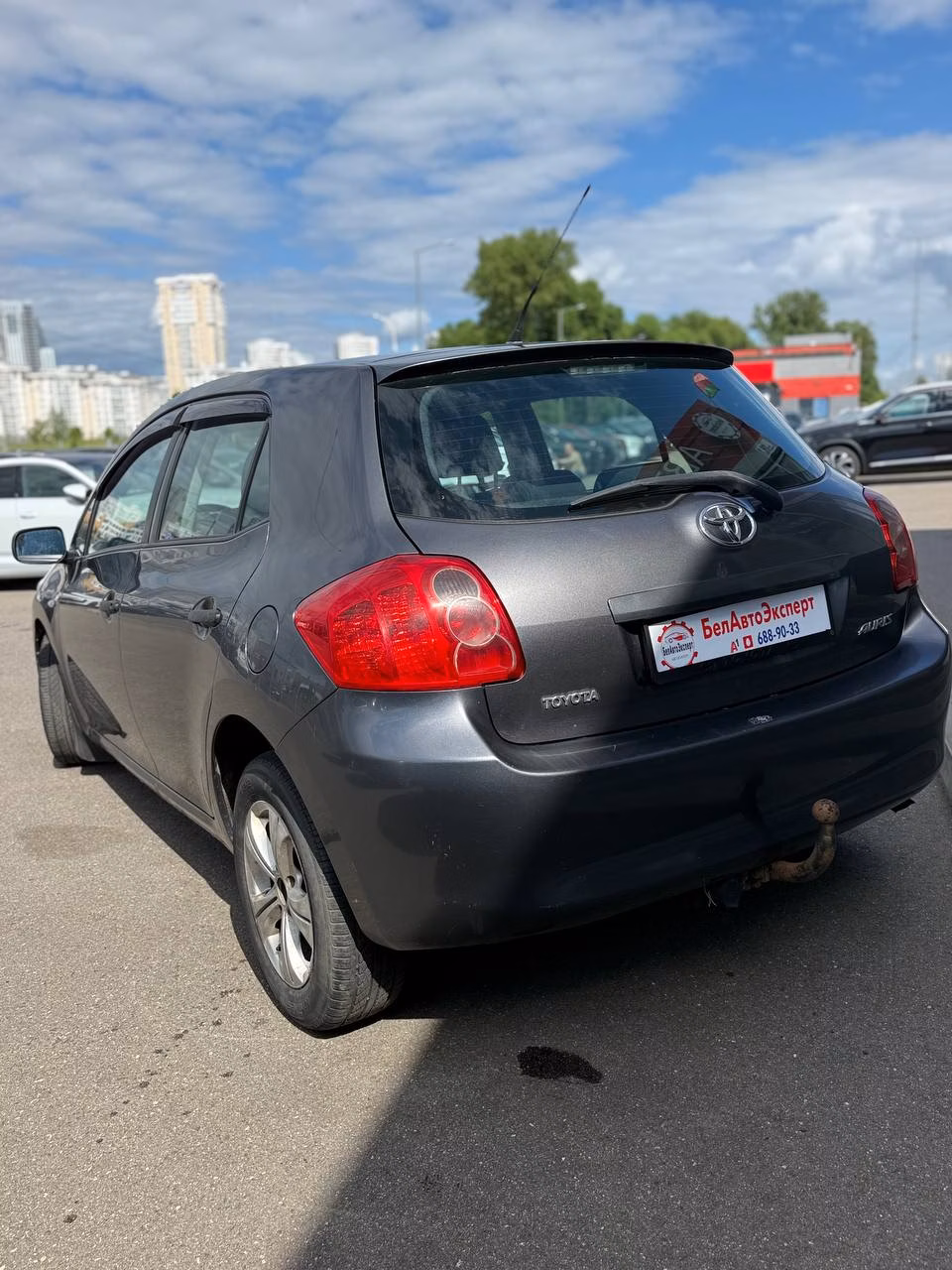 Toyota Auris фото 7