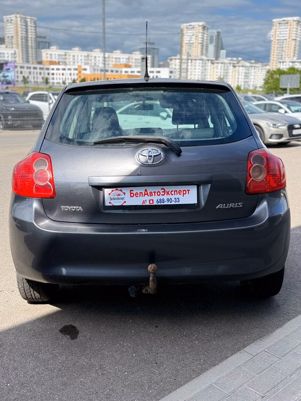 Toyota Auris фото 8