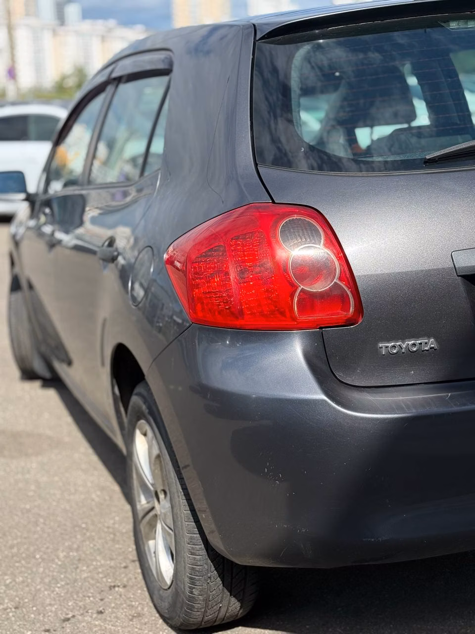 Toyota Auris фото 9