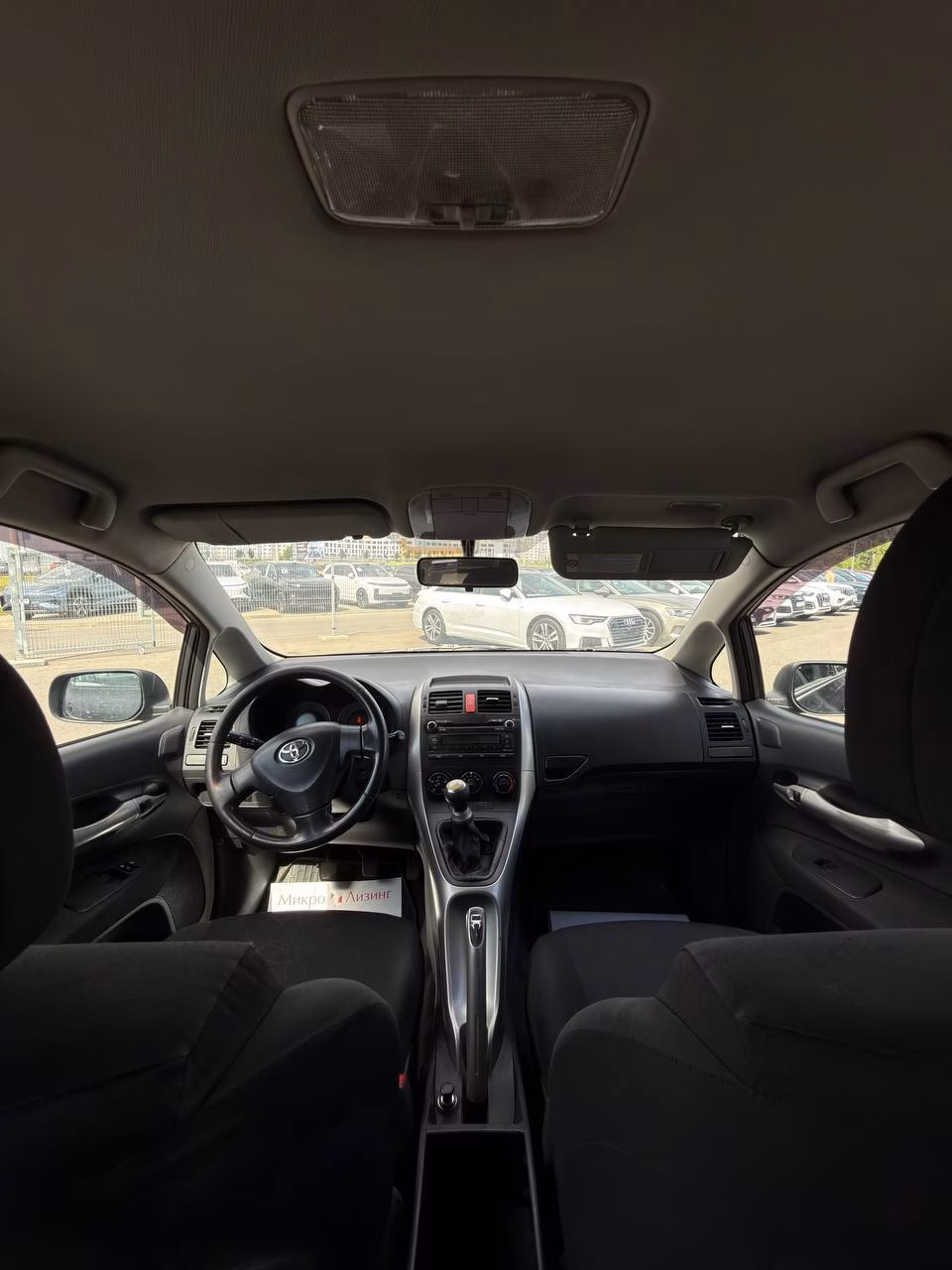 Toyota Auris фото 23