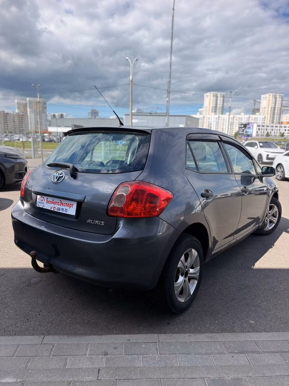 Toyota Auris фото 6