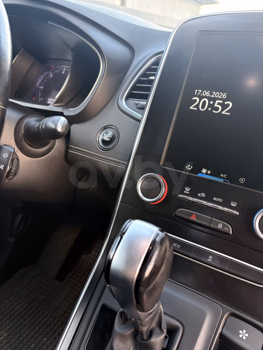 Renault Grand Scenic фото 9