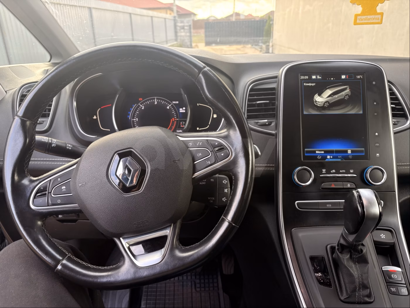 Renault Grand Scenic фото 11