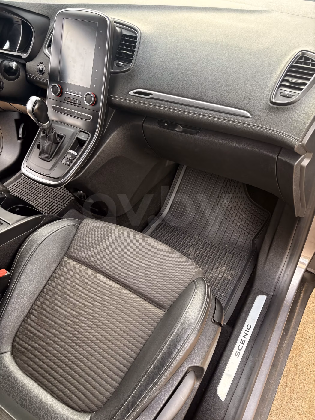 Renault Grand Scenic фото 14