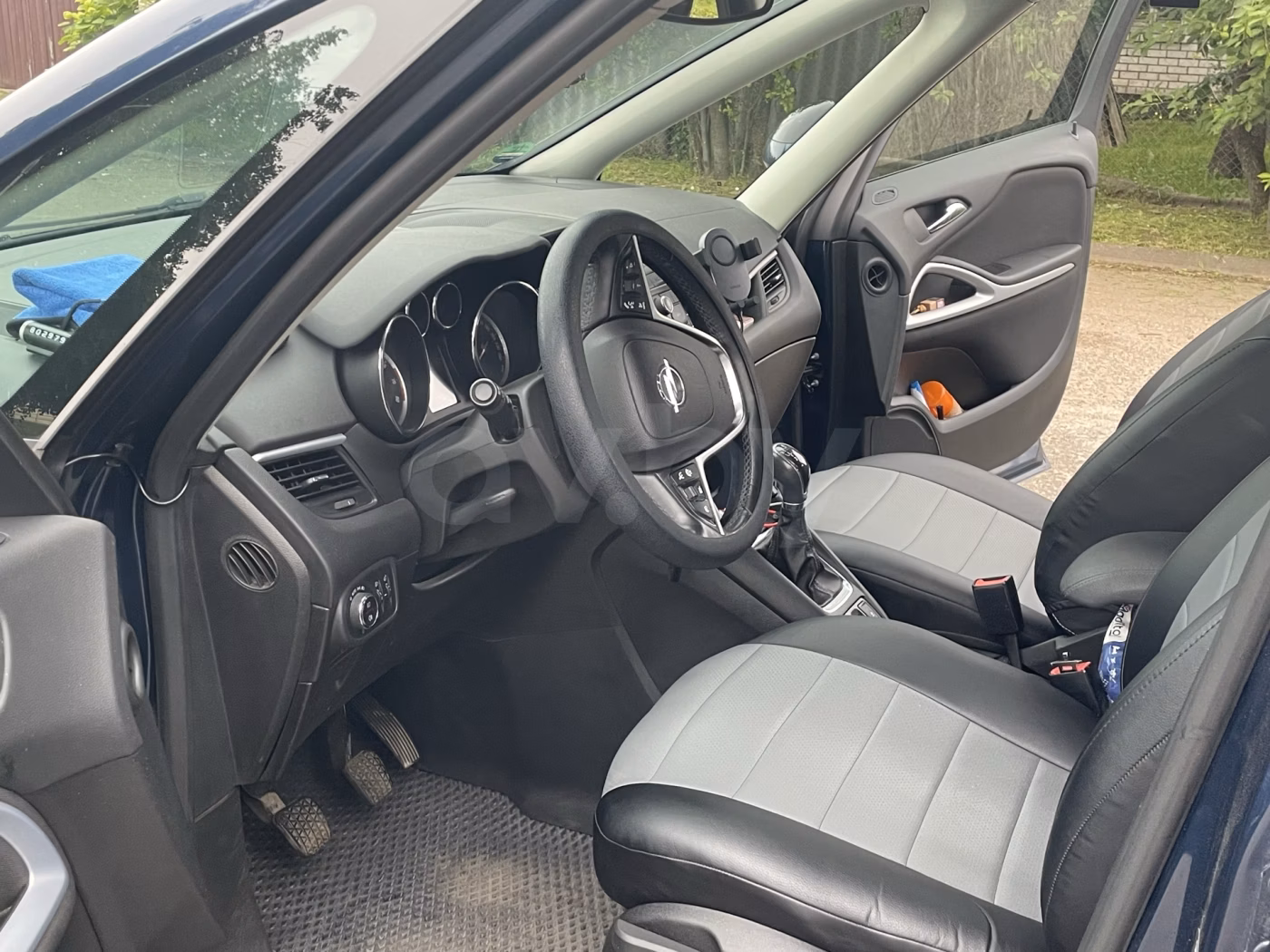 Opel Zafira фото 9