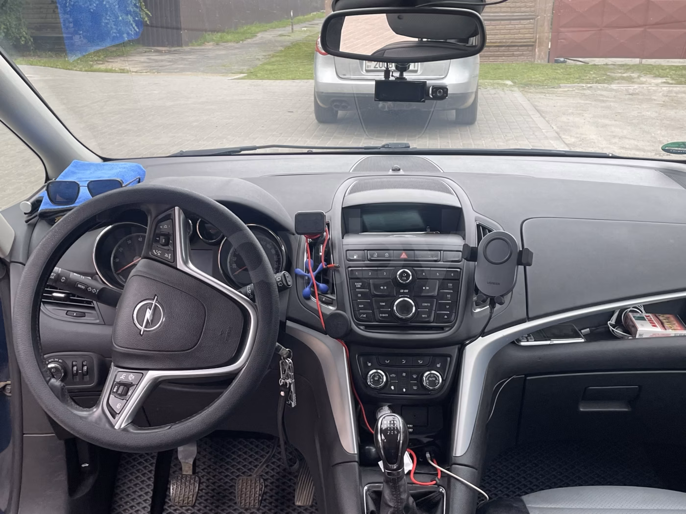 Opel Zafira фото 10