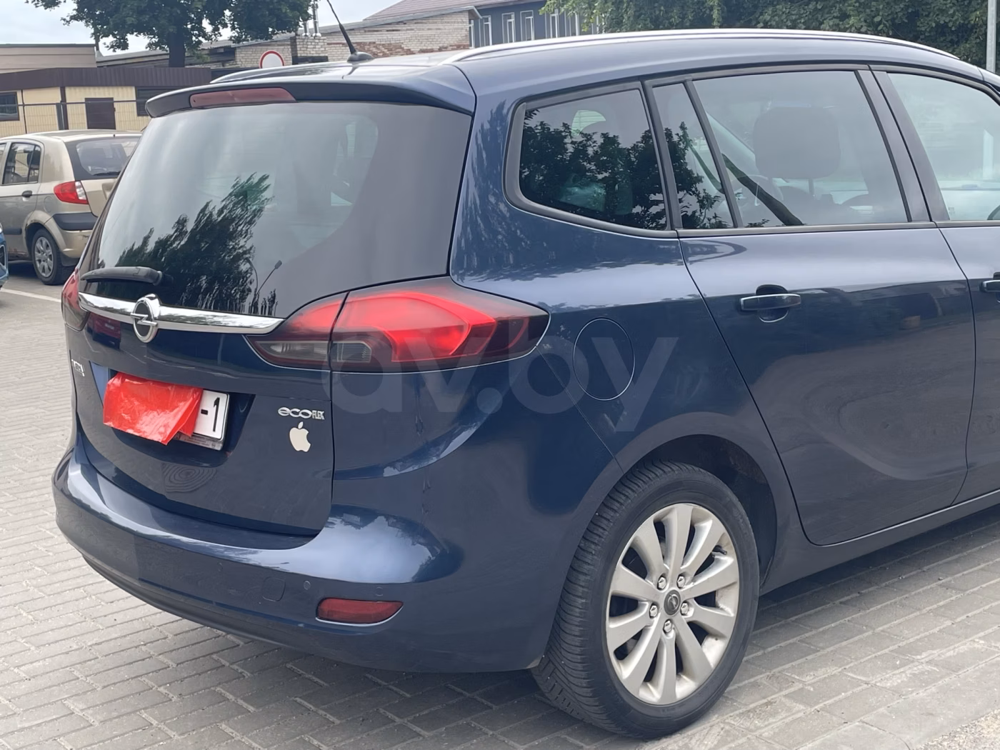 Opel Zafira фото 14