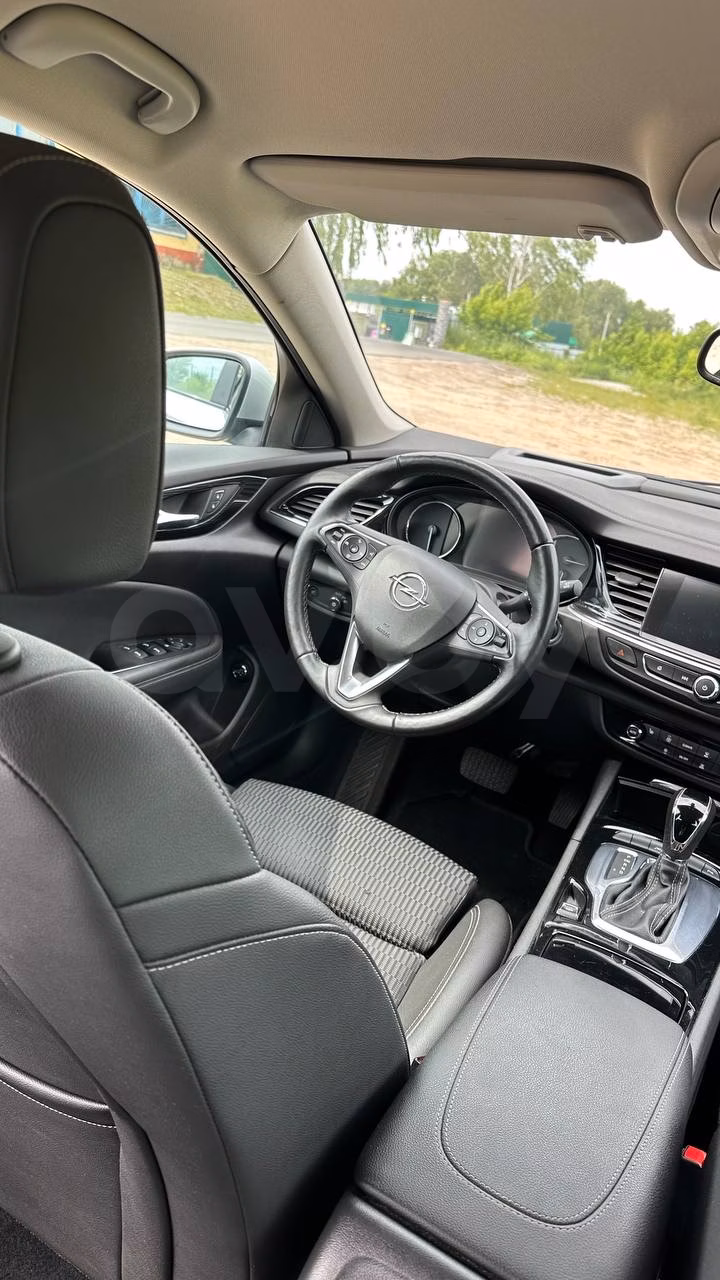 Opel Insignia фото 7