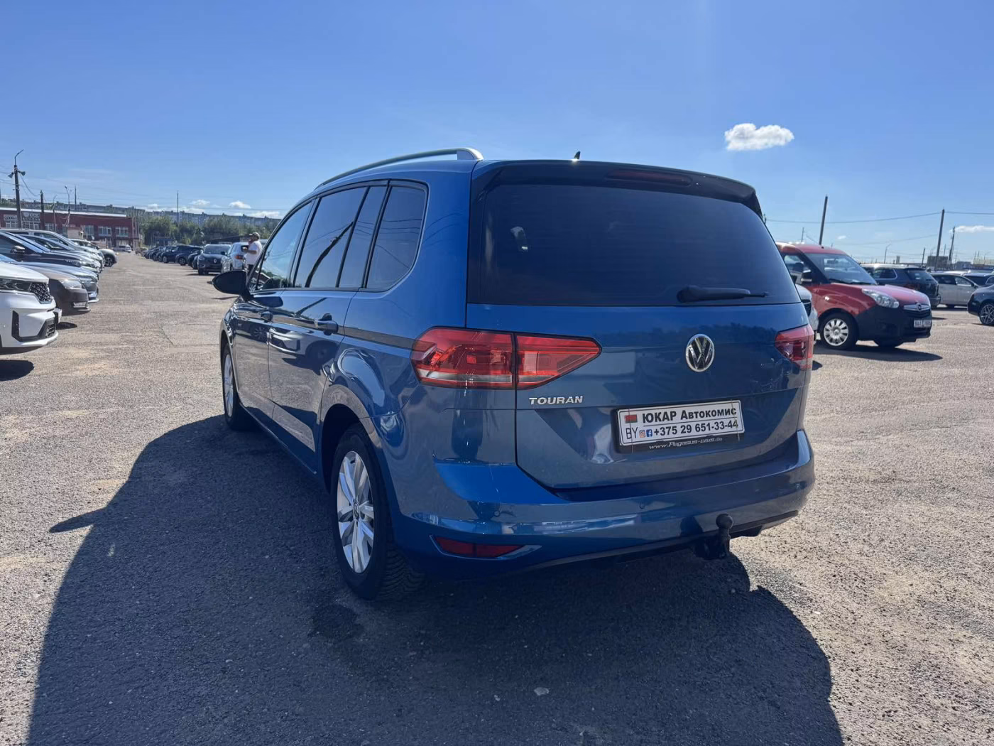Volkswagen Touran фото 6