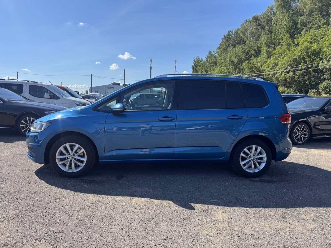 Volkswagen Touran фото 7