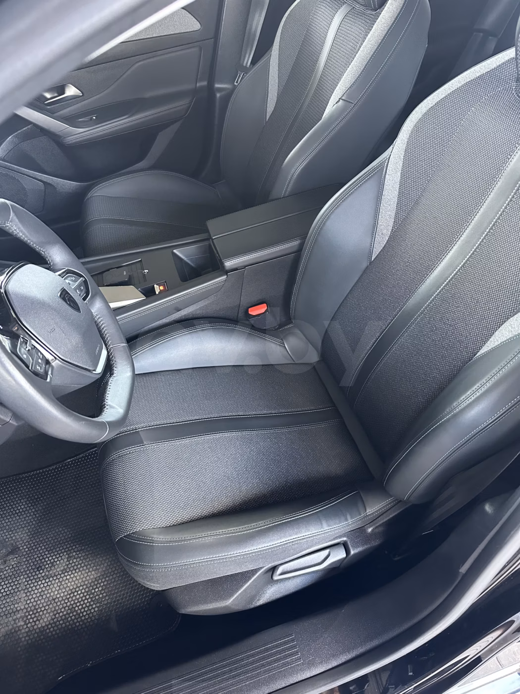 Peugeot 308 фото 14