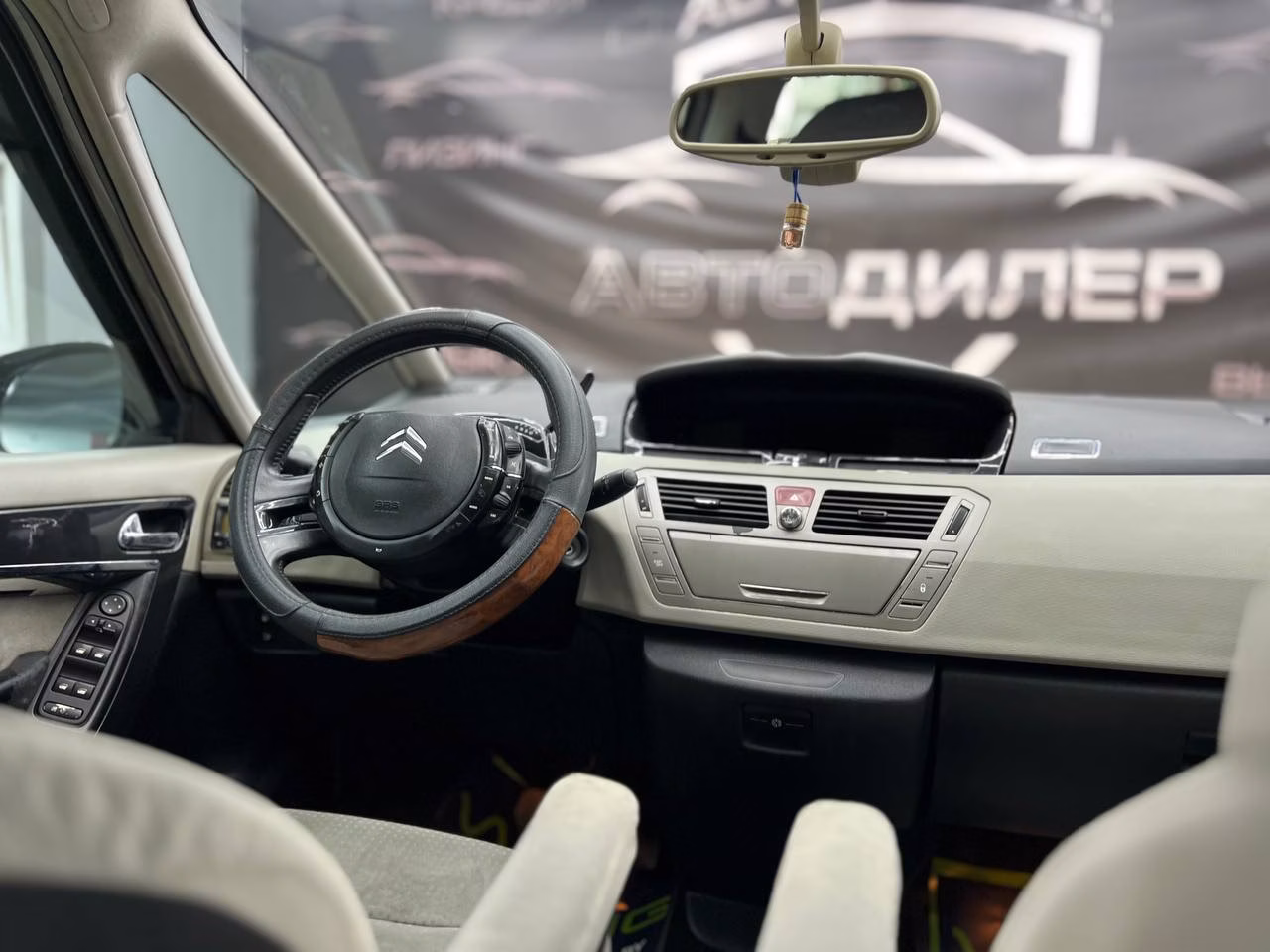 Citroen C4 Grand Picasso фото 12