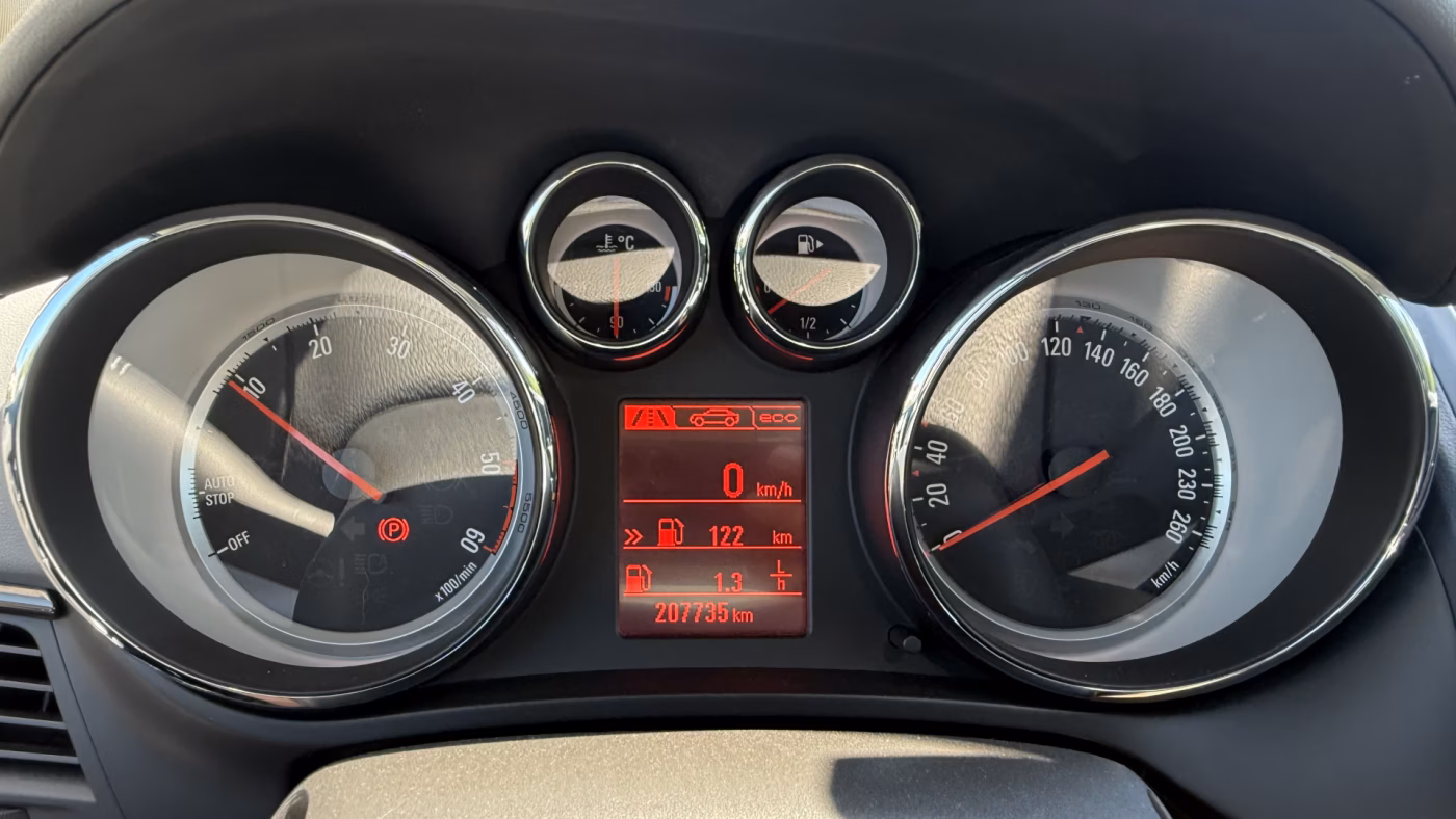 Opel Zafira фото 17